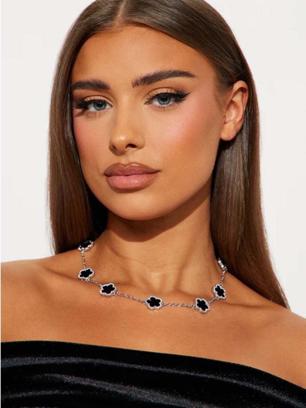 Clover Bae Chain Necklace